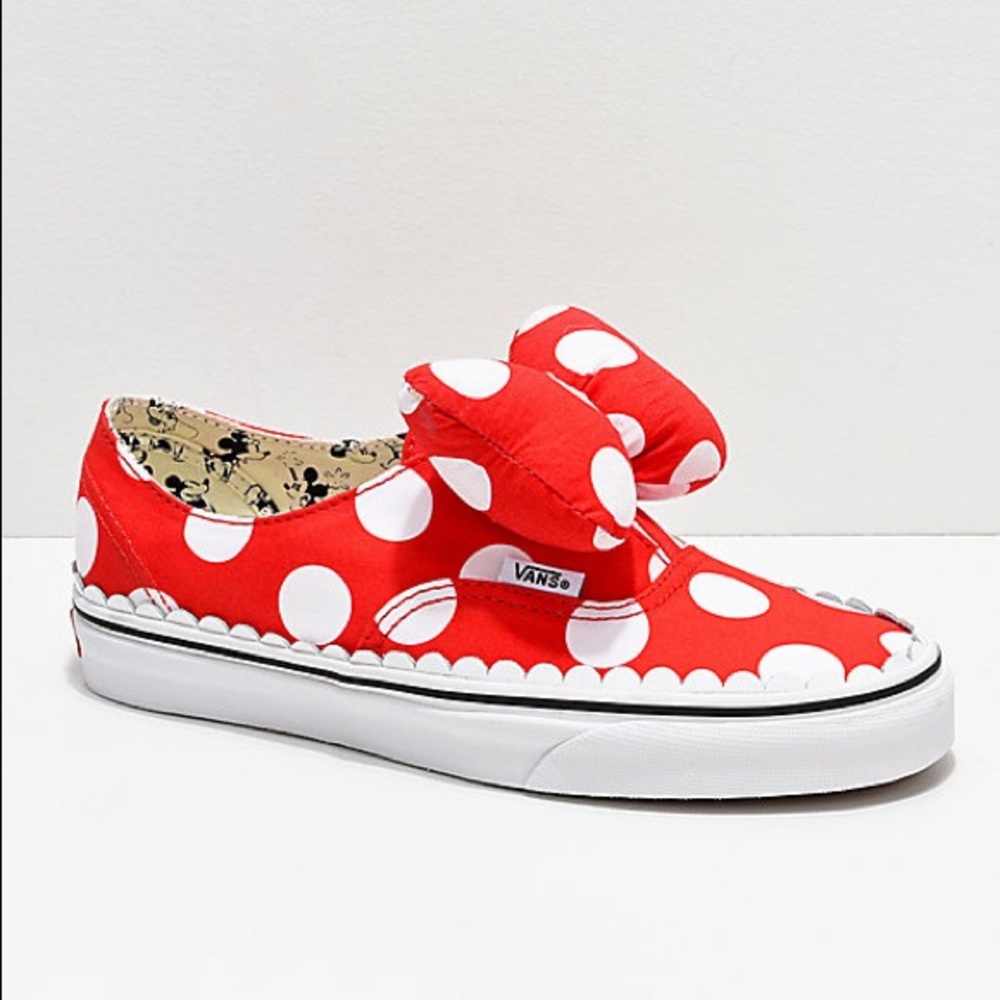 NIB DisneyxVANS women’s Minnie Mouse Bow Slip On
